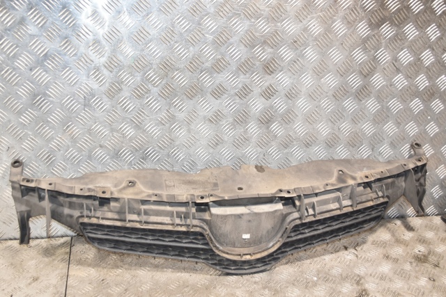 5311102390 TOYOTA Решетка радиатора купить в Чернигов