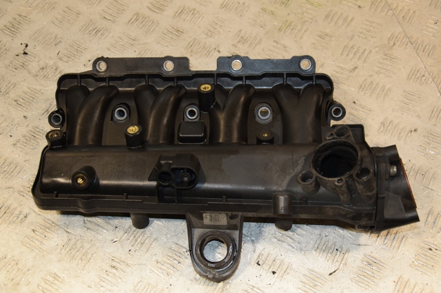 Впускной коллектор 55217648 FIAT