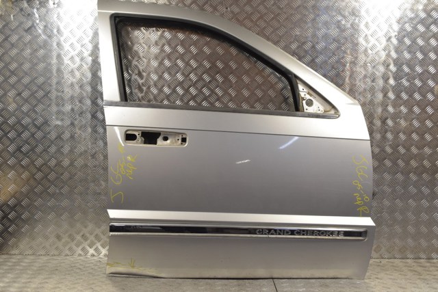 CHRYSLER 55394352AD Дверь передняя правая в наличии Украина