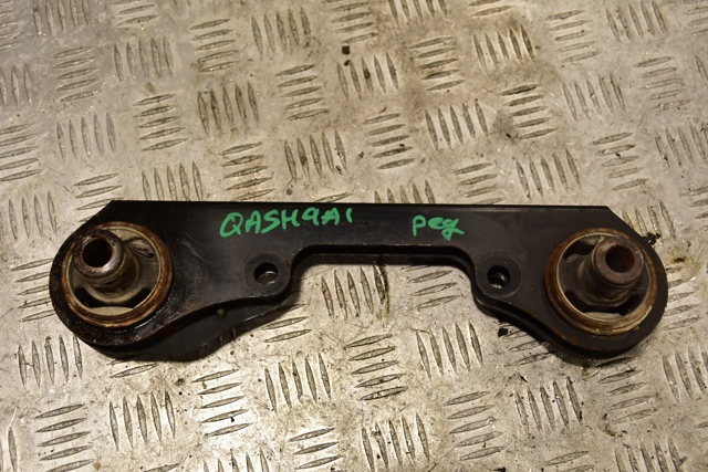 Траверса заднего редуктора, передняя 55419JD60C NISSAN