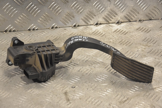 Педаль акселератора Fiat Punto GRAND