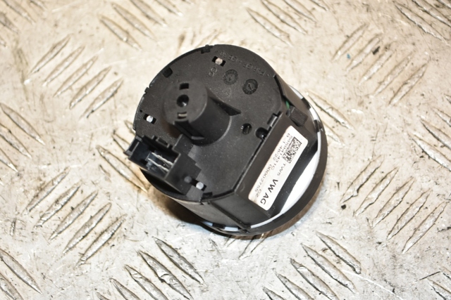 VAG 565941431C в наличии Украина