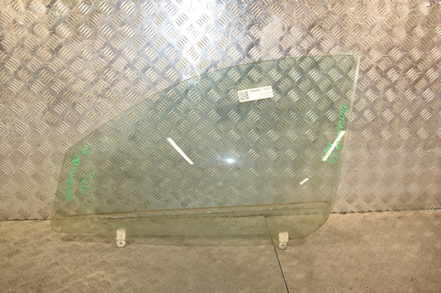 5706A007 MITSUBISHI Стекло двери передней левой купить в Киев