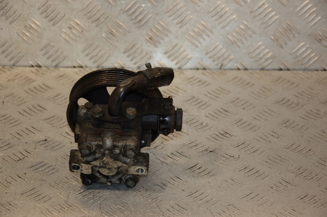 571002B000 HYUNDAI Насос гидроусилителя руля (ГУР) купить в Черкассы