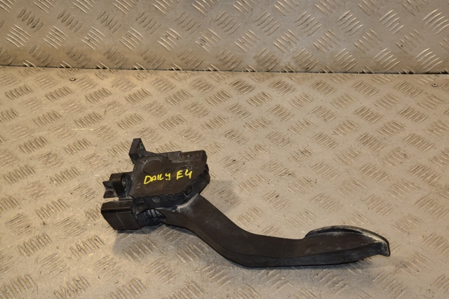 Педали газа 5801333490 IVECO