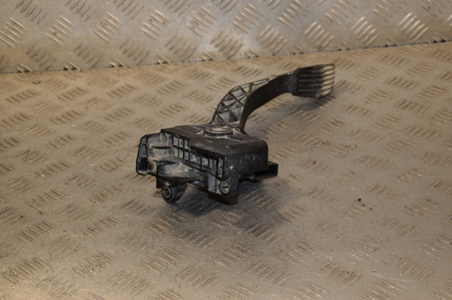 IVECO 5801333490 Педаль газа в наличии Чернигов