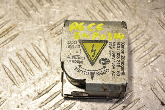 Блок розжига разряда фары ксенон audi (c6) 5DD00831950
