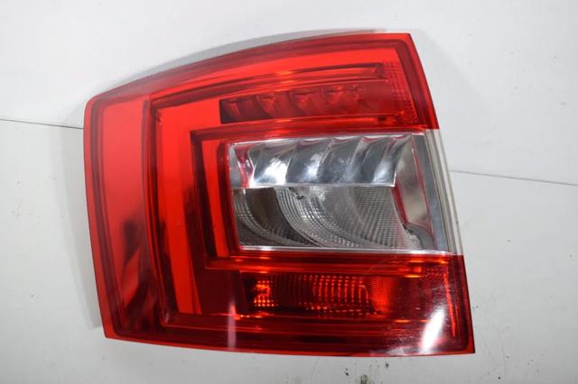 Фонарь задний правый 5E9945096A VAG