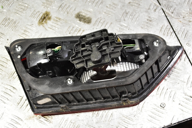 VAG 5F9945308B Фонарь задний правый в наличии Каменское