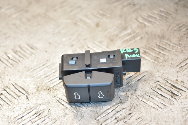 Переключатель управления люком 5H2215B691AA LAND ROVER