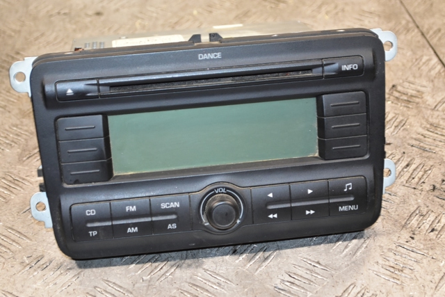 Магнитола (радио AM/FM) 5J0035161A VAG