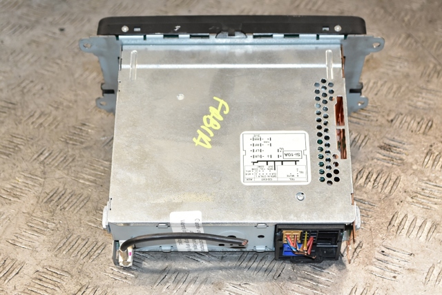 VAG 5J0035161A Магнитола (радио AM/FM) в наличии Хмельницкий
