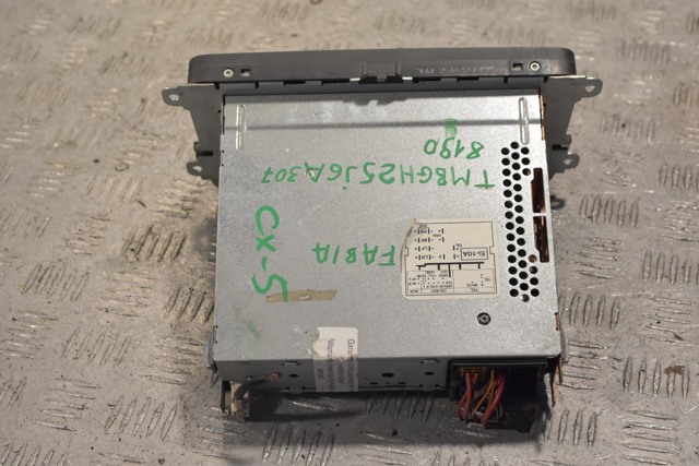 5J0035161A VAG Магнитола (радио AM/FM) купить в Киев