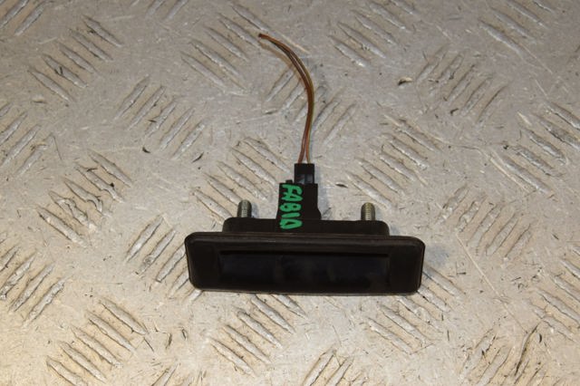 Ручка крышки багажника/3-й/(5-й) двери, наружная 5J0827566C VAG