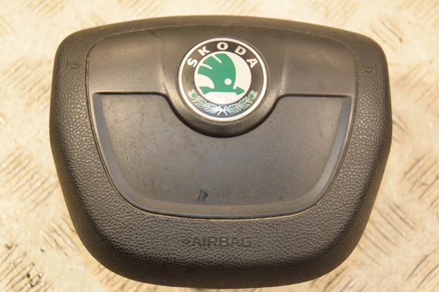 Подушка AIRBAG водительская 5J0880201H VAG