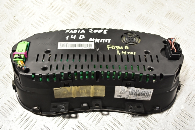 VAG 5J0920810C Панель приборов в наличии Украина