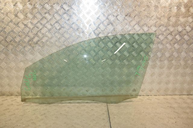 Стекло водительской двери 5K4845201B VAG