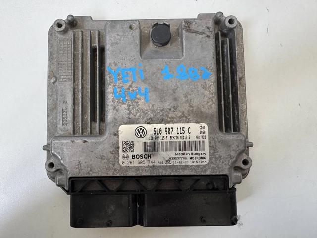 Электронный блок управления двигателем 5L0907115C VAG