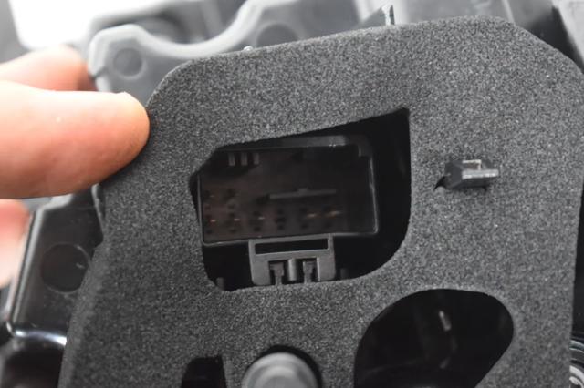 VAG 5NA945208K в наличии Ужгород