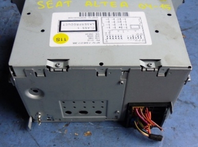 Магнитола (радио AM/FM) 5P0035153B VAG