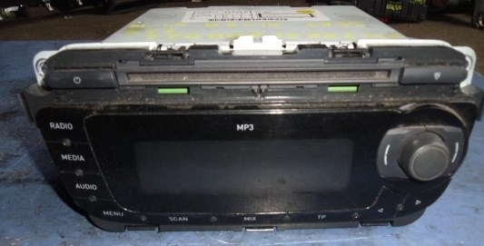 5P0035153B VAG Магнитола купить в Житомир