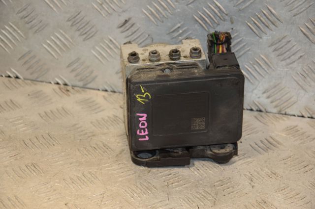 Блок управления АБС  5Q0614517DG VAG