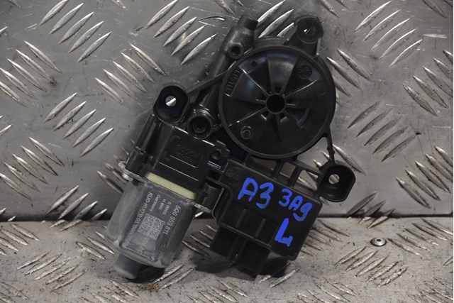 Моторчик стеклоподъемника задний левый audi (8v) 5Q0959811
