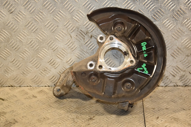 Цапфа левая 5Q3505435A VAG