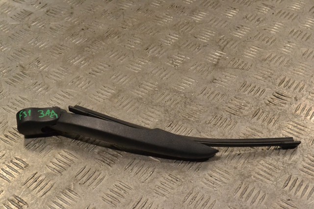 Поводок дворника заднего стекла 61627290616 BMW