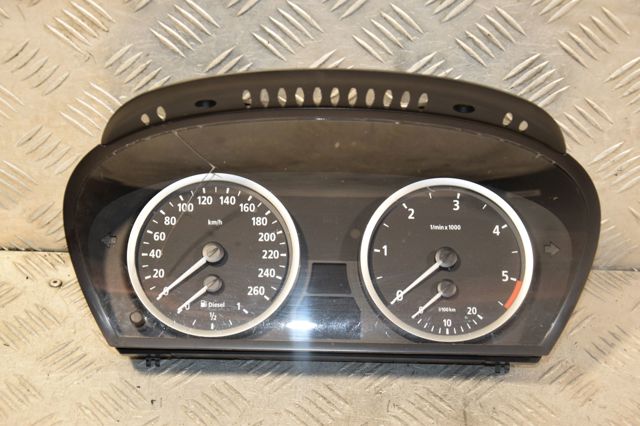 62116958600 BMW Приборная доска (щиток приборов) купить в Павлоград