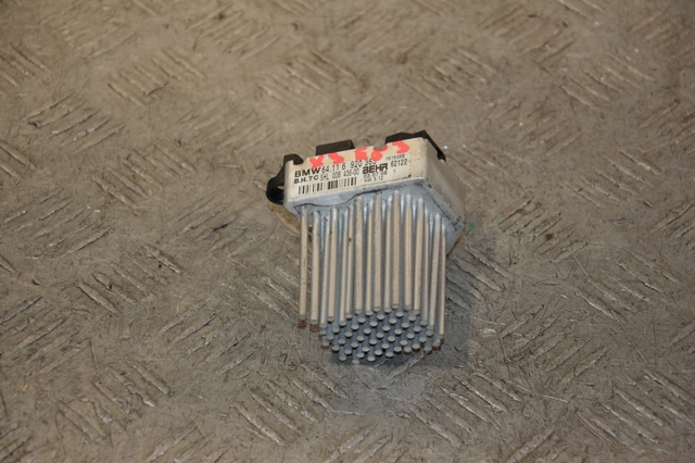 Регулятор оборотов вентилятора печки BMW 5