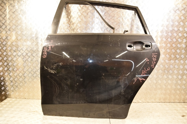 Дверь задняя, левая 670040F040 TOYOTA