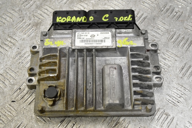 Модуль управления двигателем 6715400032 SSANG YONG