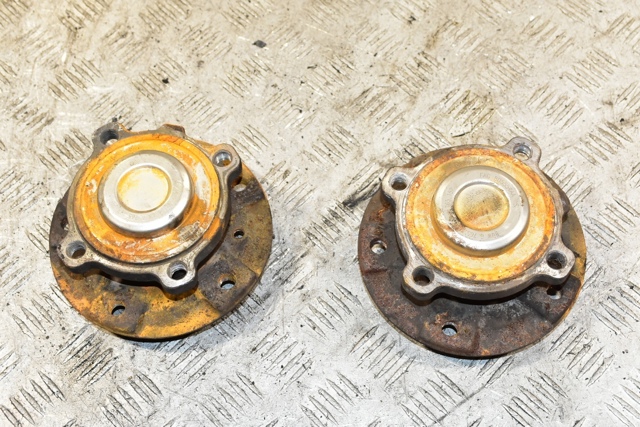 BMW 6765157 Передняя ступица в наличии Сумы