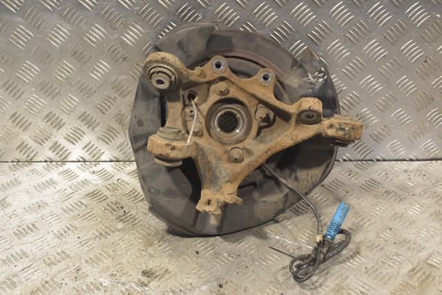6788050 BMW Цапфа задняя правая купить в Запорожье