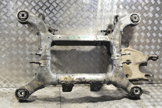 Подрамник задней подвески 6798545 BMW