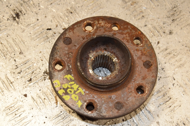 Ступицы передних колес 68246453AA FIAT