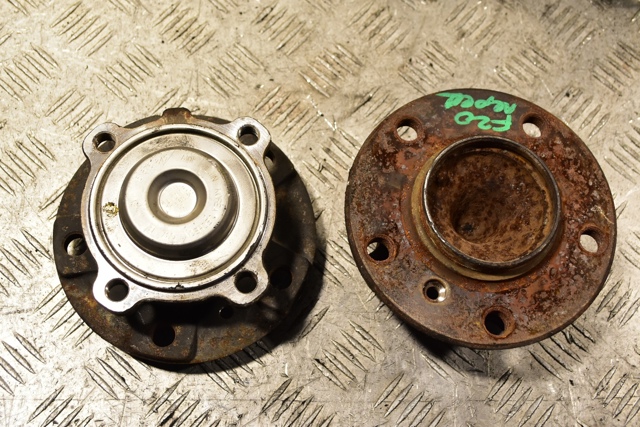 6876842 BMW купить в Львов
