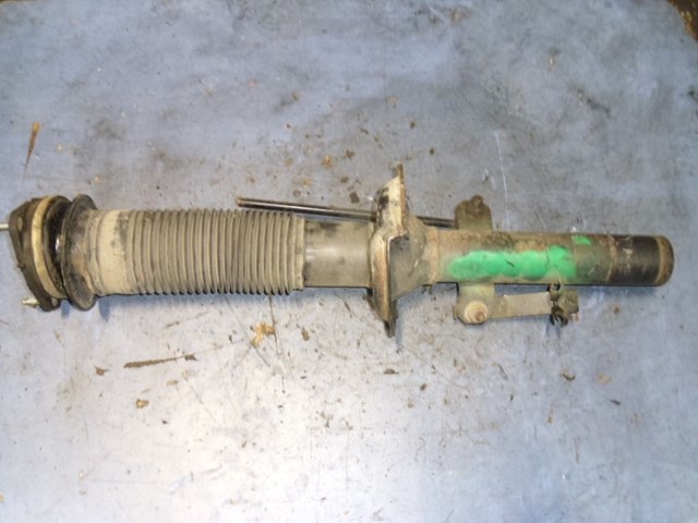 Амортизатор передней подвески 6C1118045AF FORD