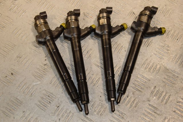Форсунка дизельная в сборе 6C1Q9K546BC FORD