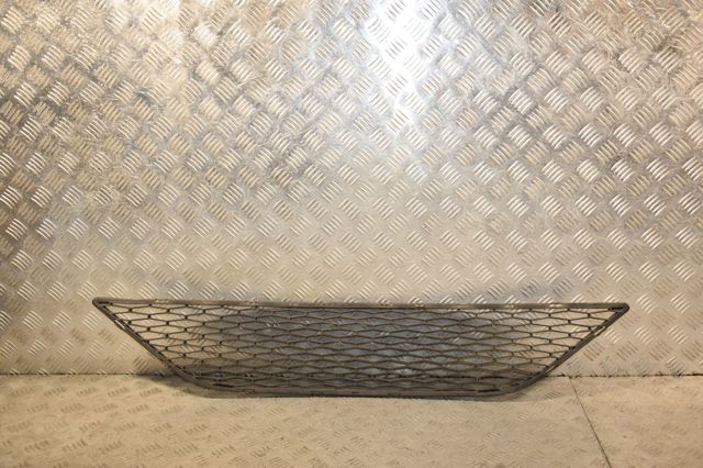 VAG 6J0853667 Решетка бампера в наличии Украина