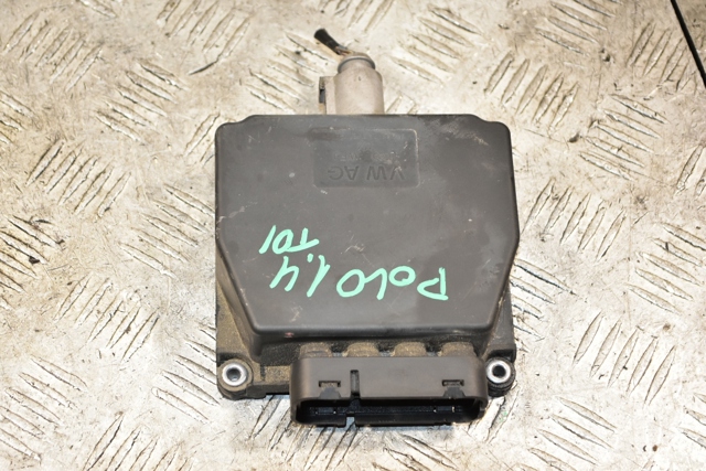 Модуль (ЭБУ) управления турбиной 6Q0906625A VAG