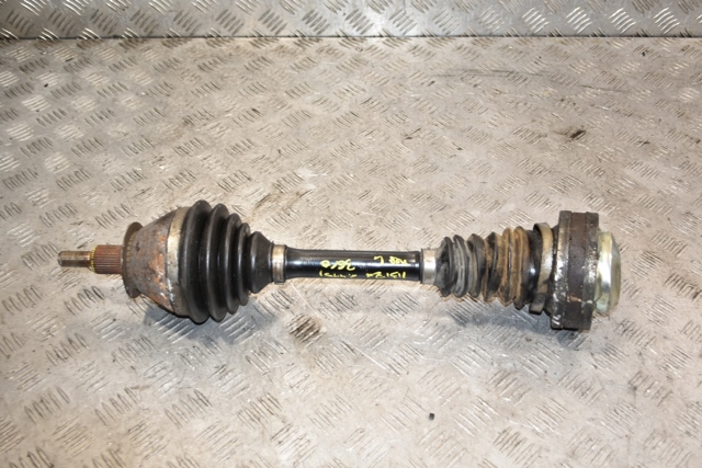 Привод передний левый 6R0407761S VAG