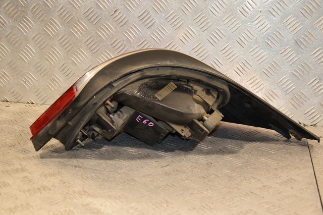 7165737 BMW Фонарь задний левый внешний купить в Кривой Рог