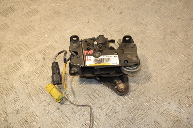 Замок капота, левый 7184441 BMW