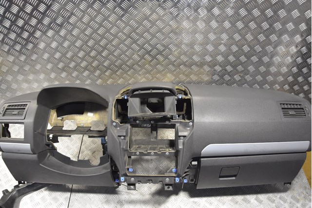 Панель передняя "торпедо" 7208623 OPEL