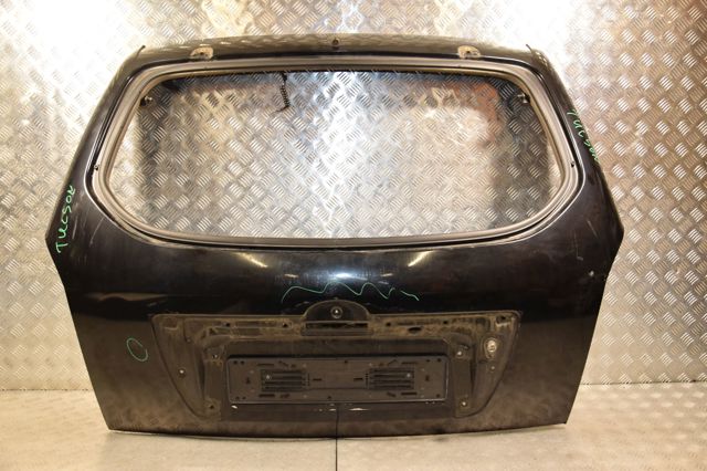 Задняя дверь 737002E010 HYUNDAI