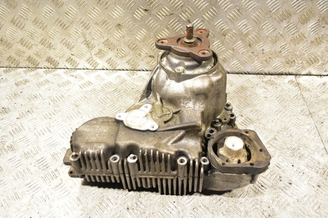 7548666 BMW купить в Кривой Рог