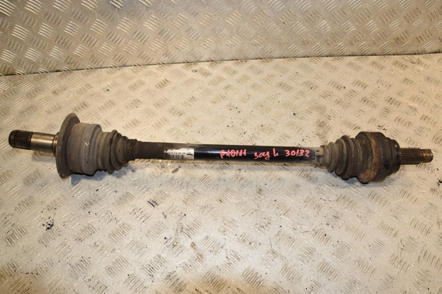 Полуось задняя, левая 7581017 BMW