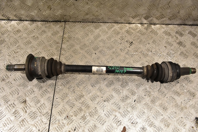 Полуось задняя, левая 7581027 BMW